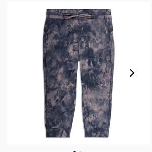 Lululemon Ready to High-Rise Cropped Jogger